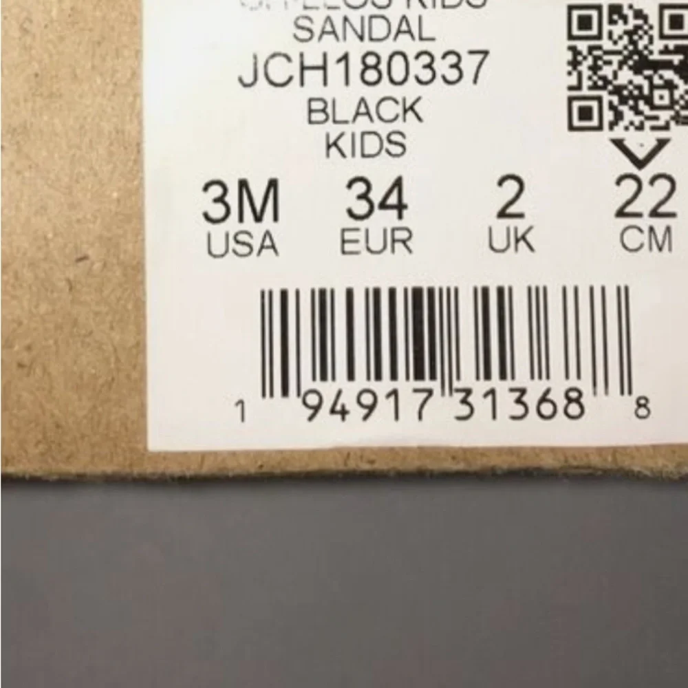 Chaco Chillo black kids water shoes sandals size 3 new - Picture 4 of 8